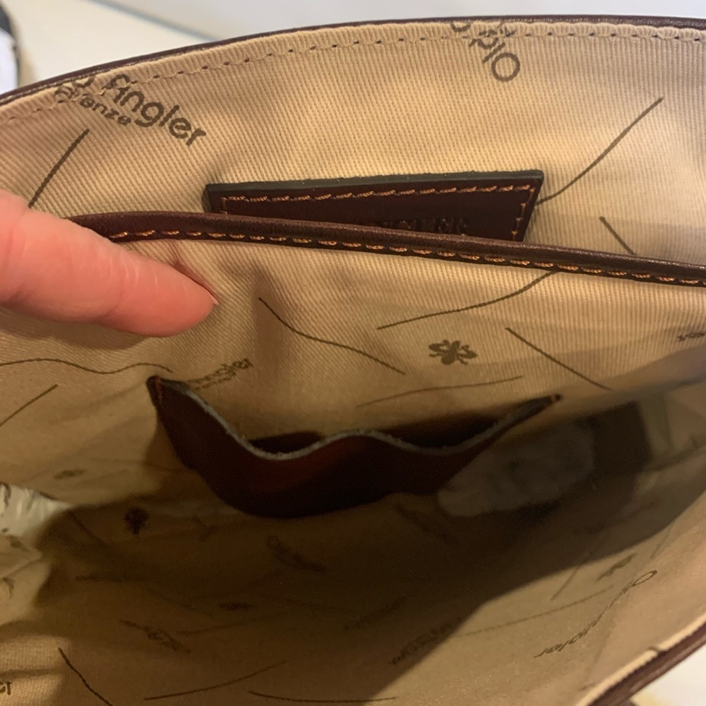 Leather unisex crossbody bag - Picture 4 of 9